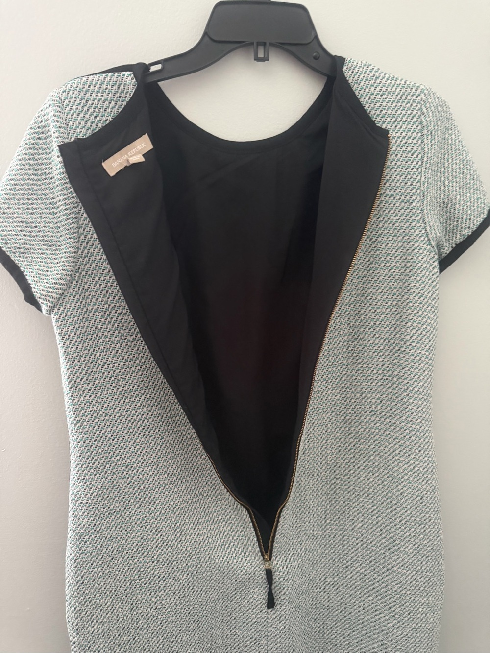 Banana Republic Short-Sleeve Sheath textured Dress Teal accents Black Trim 12 - Picture 11 of 11